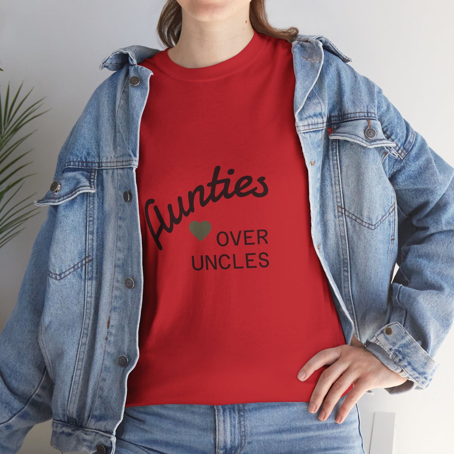 Auntie Love Tee